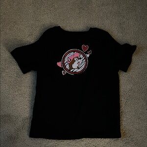 Adorable Black Buc-ees T-Shirt with Heart and Beaver Design-size 3T, EUC